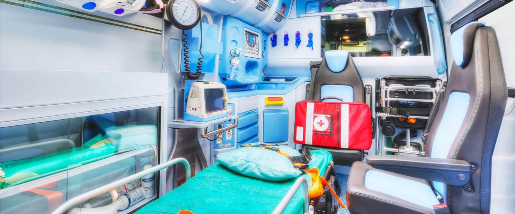 intérieur-ambulance - ambulance armillon-porrettta - demande de transport vsl - transport ambulance